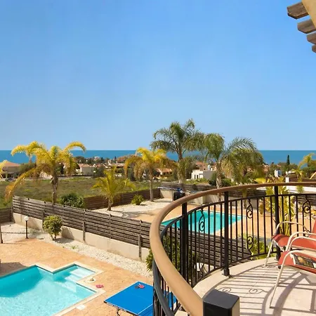 Villa Kassiopeia By *